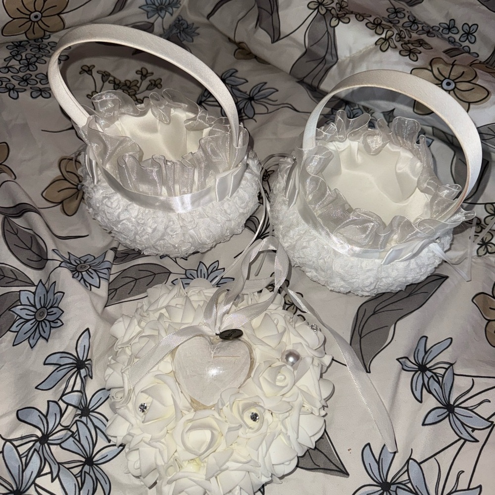 White Flower Girl Baskets and Ring Pillow Set